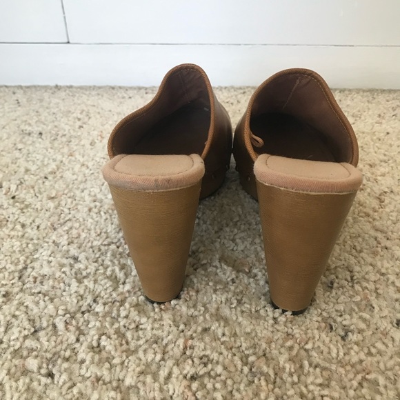 Old Navy Clogs - Picture 5 of 8